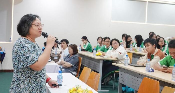 Có nên dùng công nghệ AI trong học tập tiếng Anh?