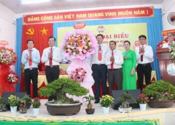 Đại hội đại biểu Hội Nông dân xã Hưng Khánh Trung (Vĩnh Long) lần thứ I, nhiệm kỳ 2025 – 2030: “Đoàn kết – Dân chủ – Đổi mới – Hợp tác – Phát triển”