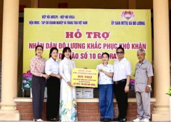 Hiệp hội VCCDA phối hợp Hiệp hội AVRCIPL và Viện IMRIC; Viện IRLIE sẻ chia với đồng bào bị ảnh hưởng bão lũ xã Đô Lương (tỉnh Nghệ An)