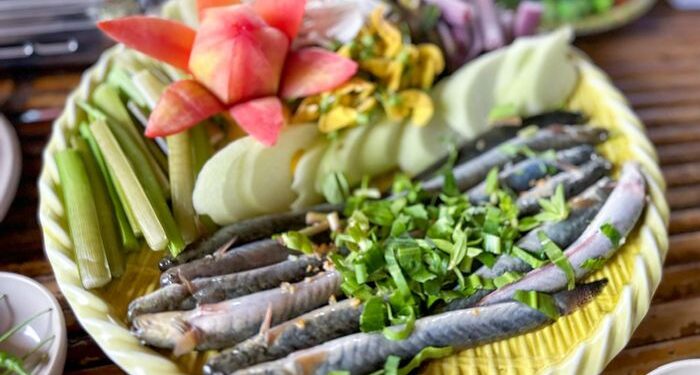 Lẩu mắm – đậm đà hương vị Tây Nam Bộ