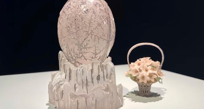 Cận cảnh quả trứng Phục sinh 26 triệu USD
