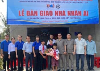 Hiệp hội Phát triển văn hoá cộng đồng Việt Nam – Viện IMRIC và Viện IRLIE: Bàn giao nhà nhân ái – Thắm đượm tình người tại tỉnh Vĩnh Long