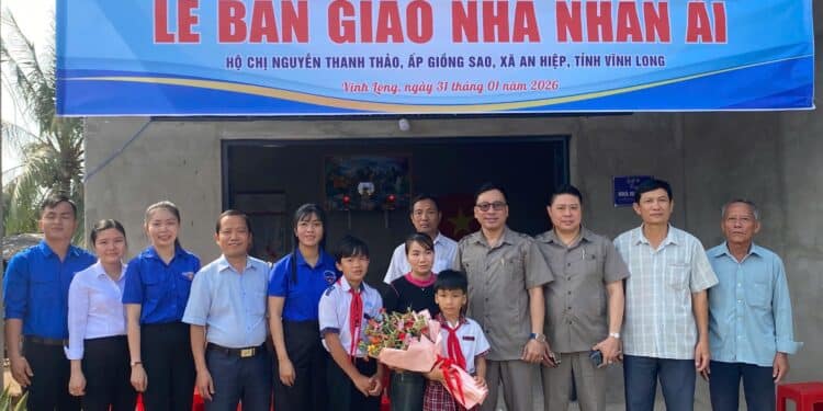 Hiệp hội Phát triển văn hoá cộng đồng Việt Nam – Viện IMRIC và Viện IRLIE: Bàn giao nhà nhân ái – Thắm đượm tình người tại tỉnh Vĩnh Long