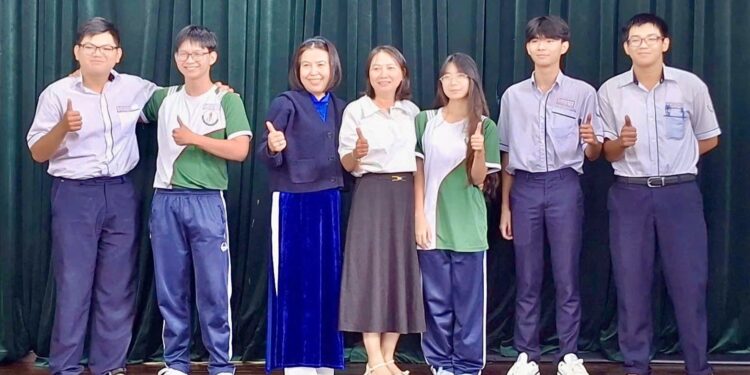 Trường THPT Lê Thánh Tôn (Tân Hưng – TP.HCM): Đạt bước tiến ấn tượng của thầy và trò với số lượng từ 10 đến 16 giải học sinh giỏi cấp thành phố